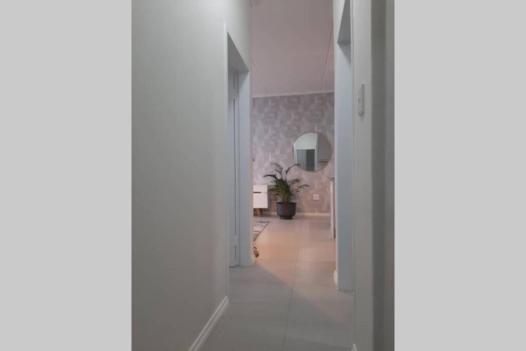Mikeys Place On New: 2Bed2Bath No.1 With Free Wifinetflix Мидранд Экстерьер фото