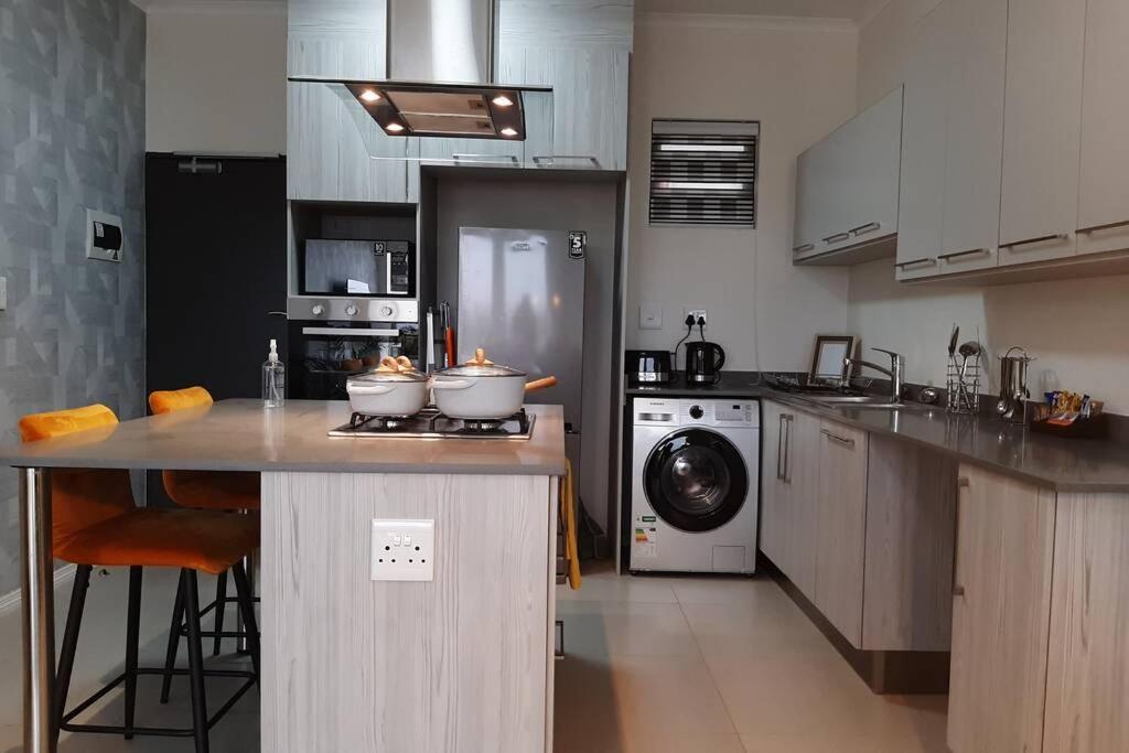 Mikeys Place On New: 2Bed2Bath No.1 With Free Wifinetflix Мидранд Экстерьер фото