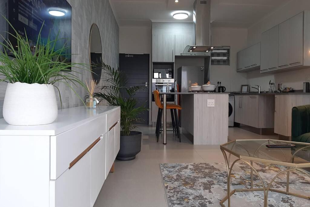 Mikeys Place On New: 2Bed2Bath No.1 With Free Wifinetflix Мидранд Экстерьер фото